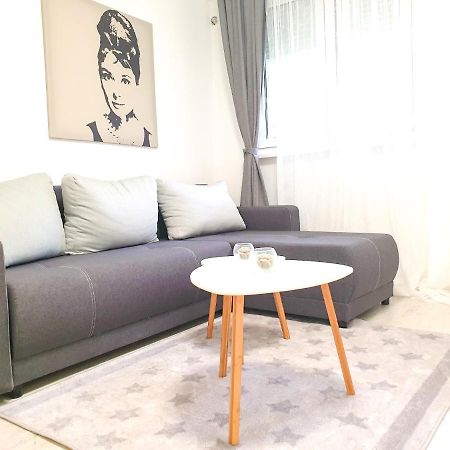 Apartment Iskra Belgrad Dış mekan fotoğraf